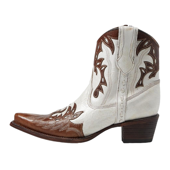 Circle G Ladies Overlay Wing Tip White & Camel Booties L6099